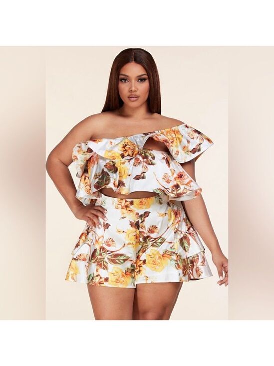 L’atiste by Amy Pants - New Plus Size Floral Two-Piece Shorts Set by L’atise by Amy
